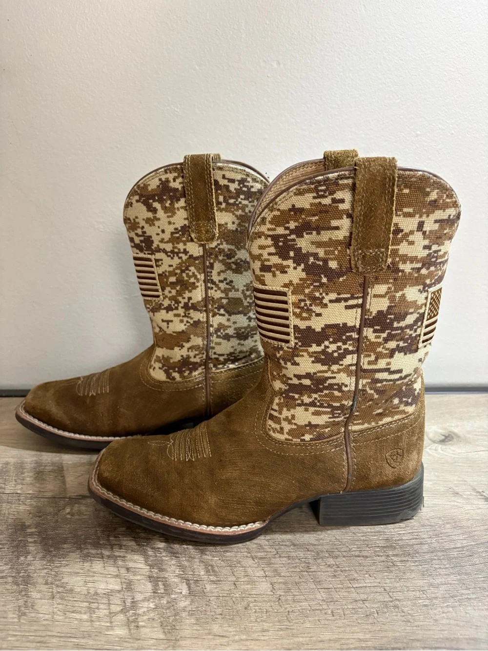 Boy's ARIAT Brown Suede  PATRIOT Digital SAND CAMO Square Toe WESTERN BOOTS  2